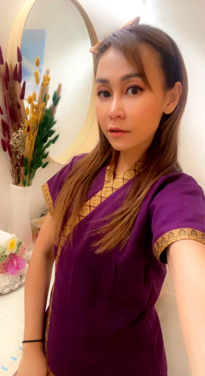 Gastvrouw en eigenares KC